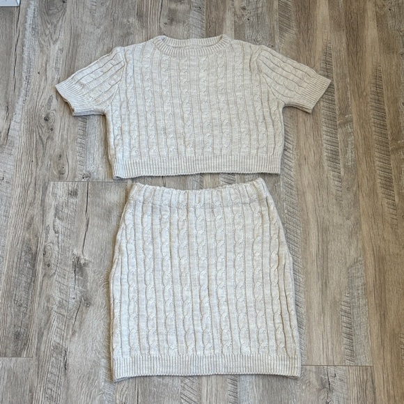 Cable Knit Crop Top and High Waisted Skirt Set - Picture 1 of 3